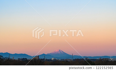 Mt. Fuji at sunrise as seen from Toda City, Saitama Prefecture, 100 kilometers away 122152565