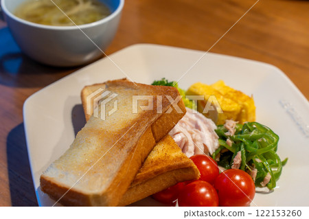 早上奶油吐司 122153260