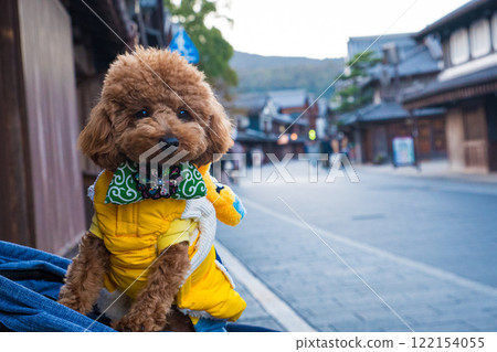 Stroll through Okage Yokocho 122154055