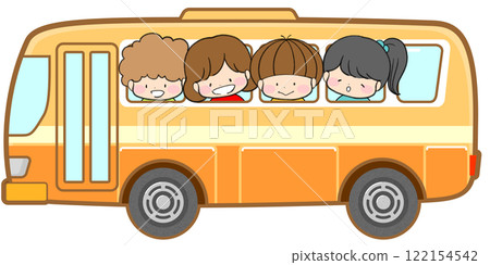 孩子們搭乘公車進行實地考察 122154542