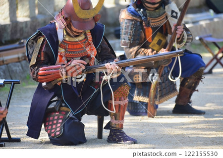 Samurai with a matchlock gun 122155530