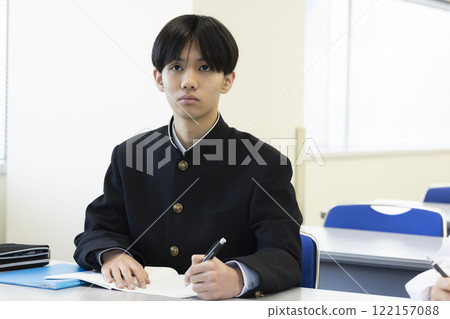 Male student to study 122157088