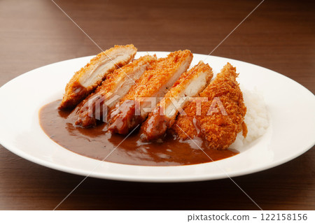 Chicken cutlet curry 122158156