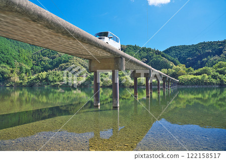 [Miri Submerged Bridge (Shimanto River)] Miri, Shimanto City, Kochi Prefecture 122158517