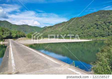 [Miri Submerged Bridge (Shimanto River)] Miri, Shimanto City, Kochi Prefecture 122158527