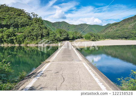 [Miri Submerged Bridge (Shimanto River)] Miri, Shimanto City, Kochi Prefecture 122158528
