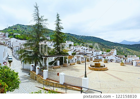Plaza in Zahara de la Sierra, Andalusia, Spain Plaza in Zahara de la Sierra, Andalusia, Spain 122158810