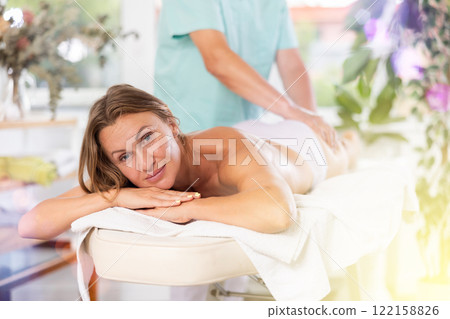 Femail having massage 122158826