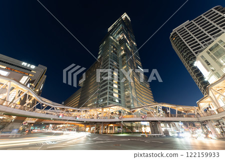 Abeno Harukas night view, looking up, full view [same angle 4/4] 122159933