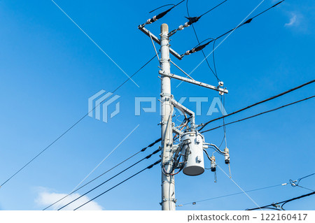 Pole transformer 122160417
