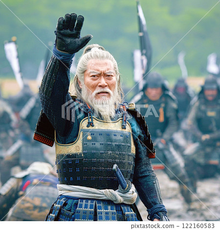 Samurai stopping the fight 122160583