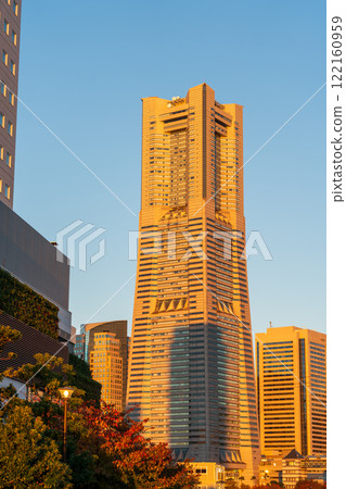 Yokohama in late autumn 122160959