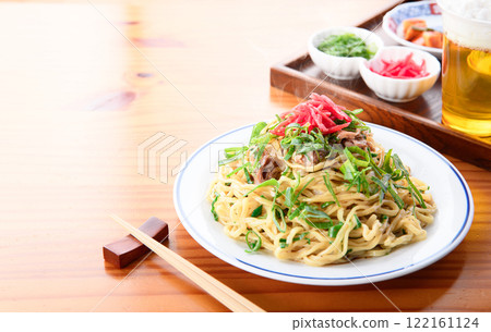 蔥鹽醬油口味炒麵(不浪費洋蔥的炒麵) 蔥鹽醬油口味炒麵(不浪費洋蔥的炒麵) 122161124