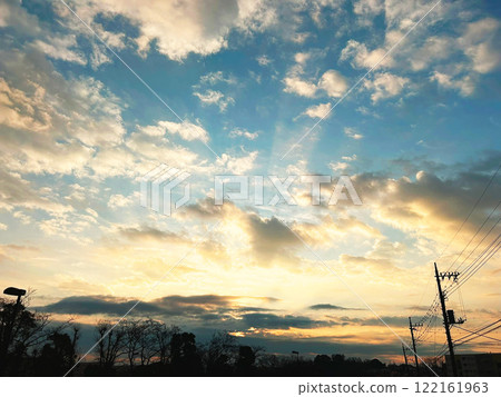 與雲彩的風景 與雲彩的風景 122161963