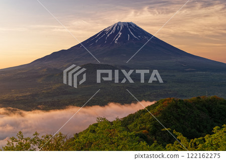Mt. Fuji and sea of clouds at dawn as seen from the panoramic platform Mt. Fuji and sea of clouds at dawn as seen from the panoramic platform 122162275