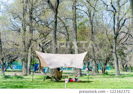 Enjoy a day camp in the park Enjoy a day camp in the park 122162372