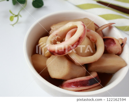 Boiled taro and squid on a white background 122162594
