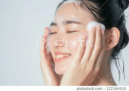 日本美膚女子洗臉（保養、美膚、模特兒） 122164328