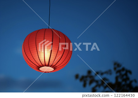 黃昏漂浮的燈籠AI影像 122164430