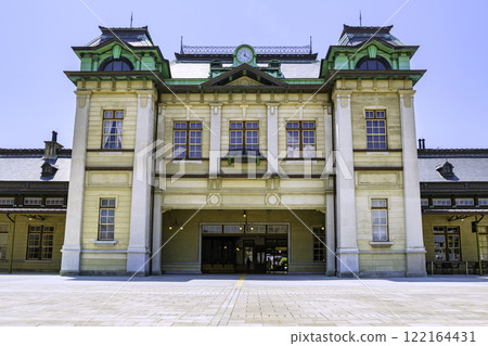 門司港站（福岡縣北九州市）是日本第一個被指定為國家重要文化財產的車站建築。 122164431