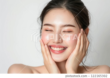 Portrait of a beautiful Japanese makeup model with bare skin (white background, beautiful skin, transparency) Portrait of a beautiful Japanese makeup model with bare skin (white background, beautiful skin, transparency) 122165302