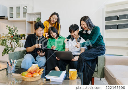 Learning online working concept. 122165608