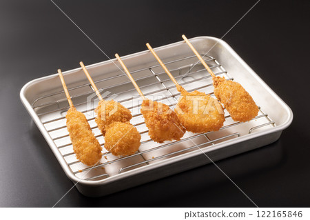 什錦炸串(釀茄子、蓮藕、馬鈴薯、鵪鶉蛋、豬腿肉) 什錦炸串(釀茄子、蓮藕、馬鈴薯、鵪鶉蛋、豬腿肉) 122165846