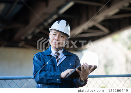 Veteran construction manager and architect Veteran construction manager and architect 122166449
