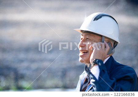 Calling a veteran construction manager/architect Calling a veteran construction manager/architect 122166836