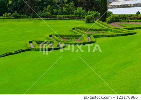 View of Parterre Amphitheatre in Sofiyivka park in Uman, Ukraine View of Parterre Amphitheatre in Sofiyivka park in Uman, Ukraine 122170960