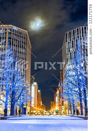 Winter illuminations at Kita 3-jo Square (Akapla) in front of the former Hokkaido Prefectural Government Office (Red Brick Building) Sapporo, Hokkaido 122171759
