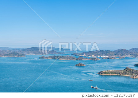 從廣島縣的某個地方看到平靜的瀨戶內海(瀨戶內圖像) 從廣島縣的某個地方看到平靜的瀨戶內海(瀨戶內圖像) 122173187