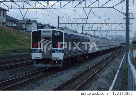 JR East 415 series train being transferred to its new home, JR Kyushu. Photographed on 2008/12/23 122173895