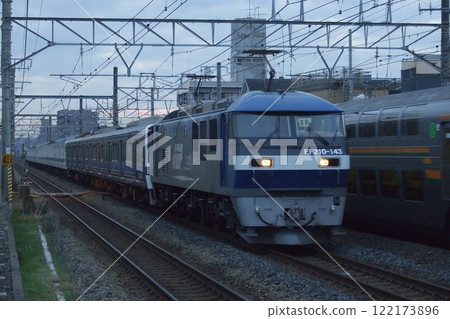 JR East 415 series train being transferred to its new home, JR Kyushu. Photographed on 2008/12/23 122173896