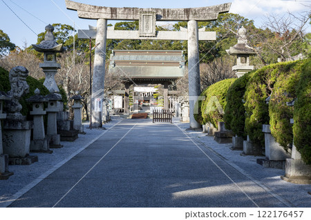 A famous plum blossom spot: Amishi Tenmangu Shrine, Chikujo County, Fukuoka Prefecture (Fukuoka Prefecture) A famous plum blossom spot: Amishi Tenmangu Shrine, Chikujo County, Fukuoka Prefecture (Fukuoka Prefecture) 122176457