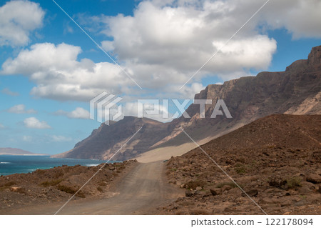 Coast of Atlantic ocean, Famara, Lanzarote Coast of Atlantic ocean, Famara, Lanzarote 122178094