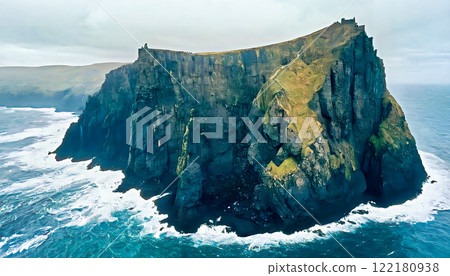 權力的遊戲龍石島城堡波浪撞擊懸崖[AI生成的圖像] 122180938