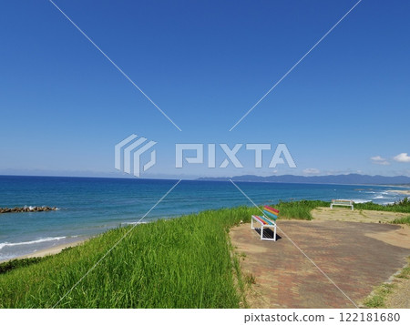 The Sea of Japan as seen from the Kirara Taki Roadside Station (Izumo City, Shimane Prefecture) The Sea of Japan as seen from the Kirara Taki Roadside Station (Izumo City, Shimane Prefecture) 122181680