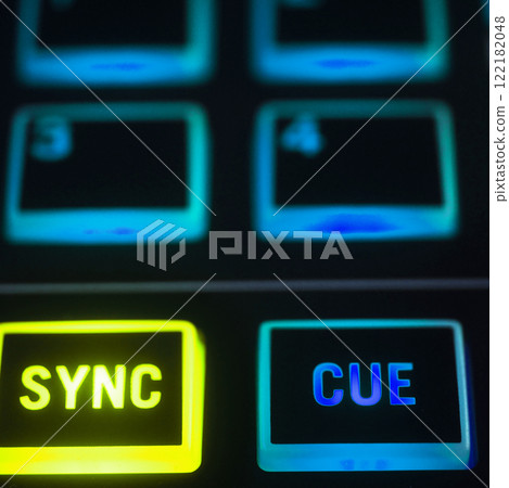 DJ mixing desk turntable DJ mixing desk turntable 122182048