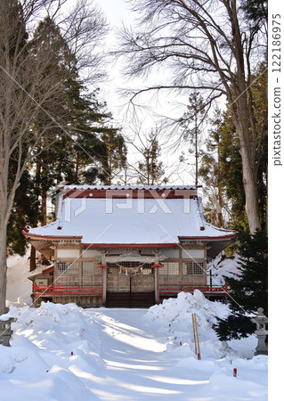 拍攝北海道厚生部町立稻荷神社境內的冬季風景 122186975