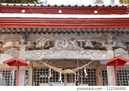 拍攝北海道厚生部町立稻荷神社境內的冬季風景 122186988