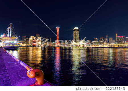 Kobe Meriken Park (December daytime and night view) Kobe Meriken Park (December daytime and night view) 122187143