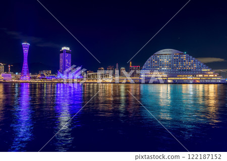 Kobe Meriken Park (December daytime and night view) 122187152