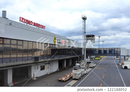 The apron side of Izumo Enmusubi Airport 122188052