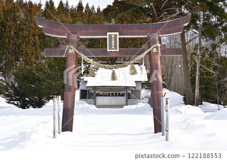 拍攝北海道厚生部町鷲巢神社境內的冬季風景 拍攝北海道厚生部町鷲巢神社境內的冬季風景 122188553