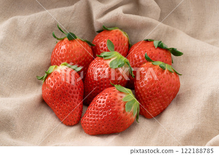 Delicious Skyberry (Strawberry) 122188785