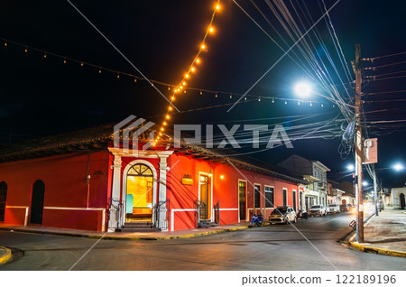 Traditional colorful Spanish colonial architecture of Granada. Nicaragua, Central America 122189196