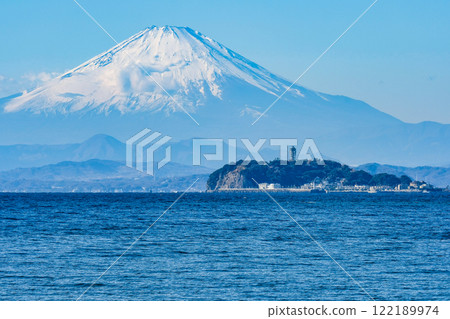 Enoshima and Mt. Fuji 122189974