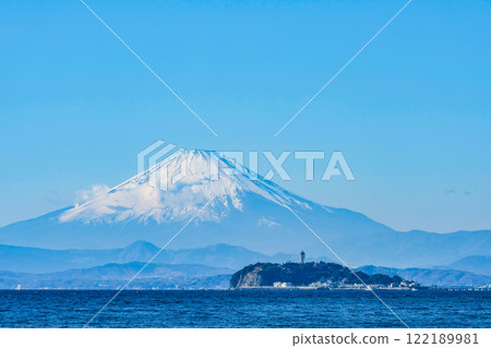 Enoshima and Mt. Fuji 122189981