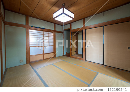 Old Japanese style room Old Japanese style room 122190241